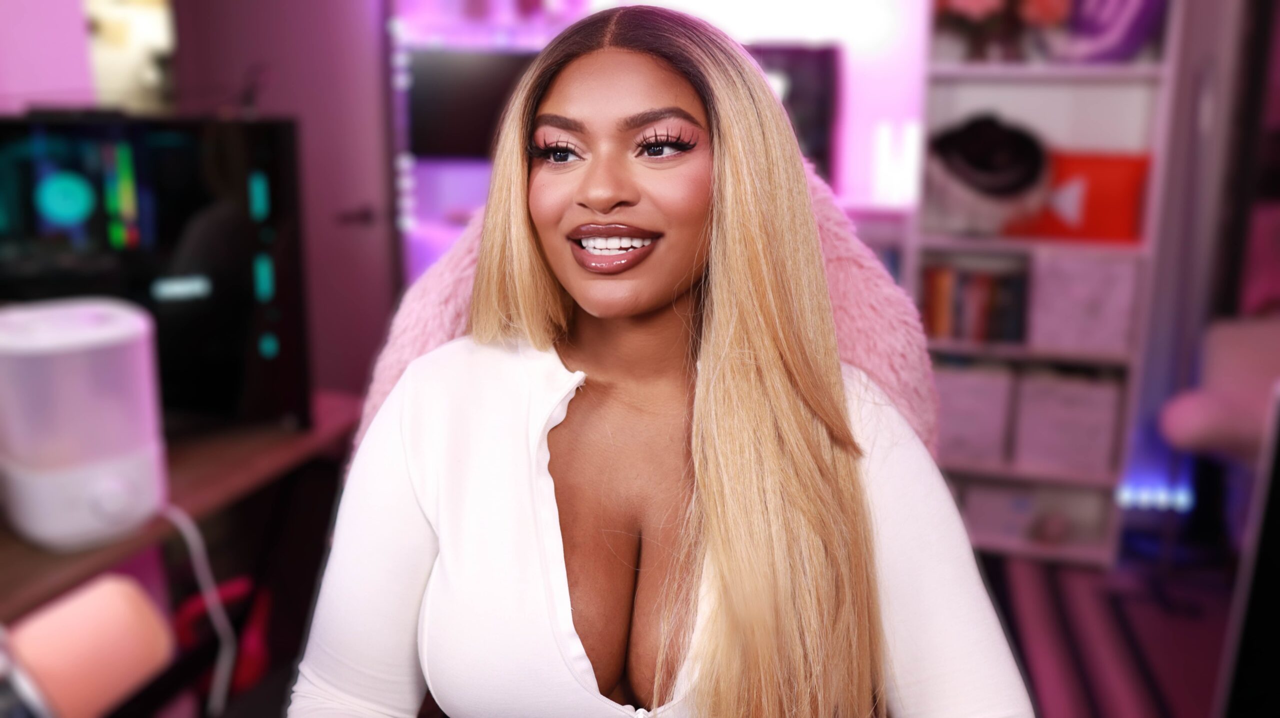 Meela Vanderbuilt – The RP Collective